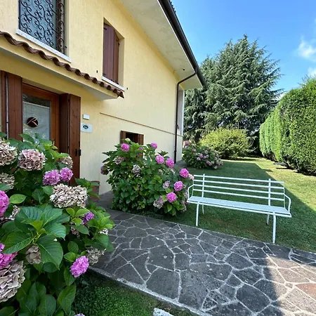 Relief Frühstückspension